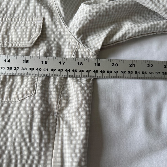 WindRiver No Fly Zone Lined Outdoor Button Up Shirt Roll-Tab Sleeves Beige Small - Picture 12 of 16